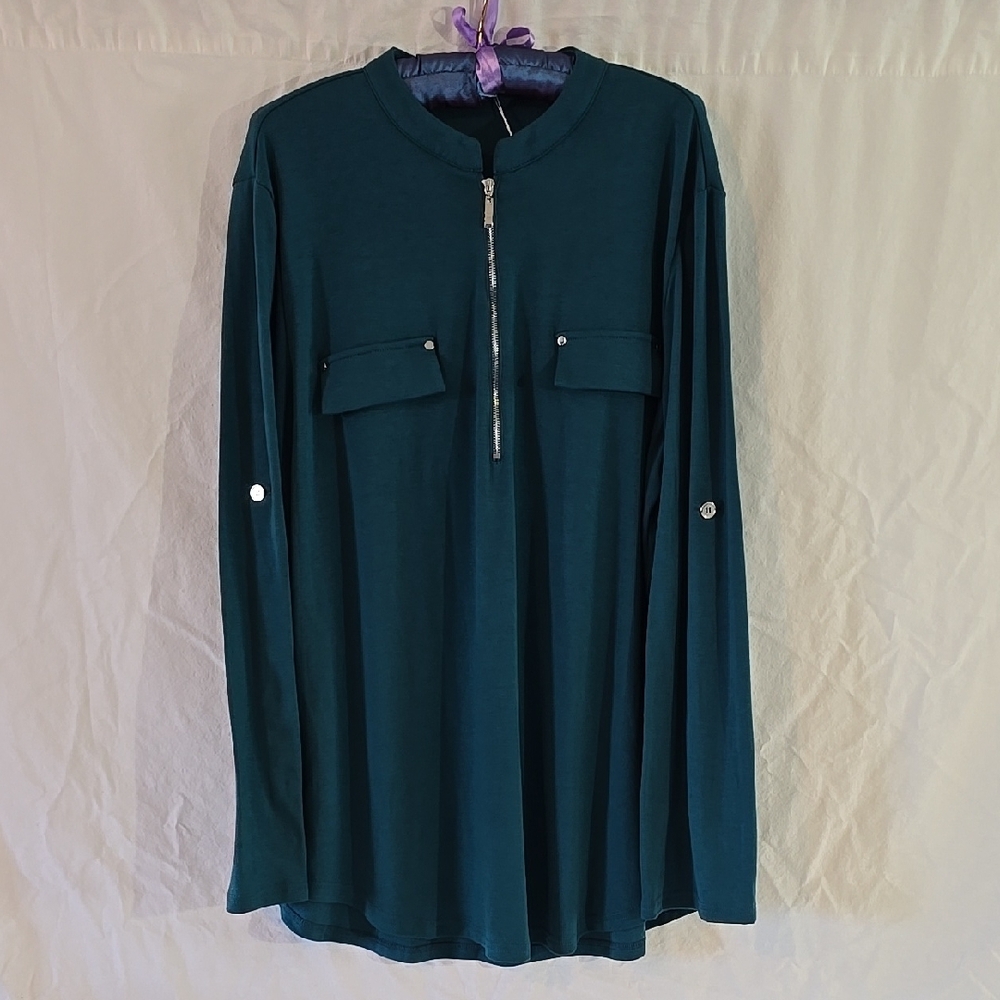 Bulotus Tab Sleeve Top
